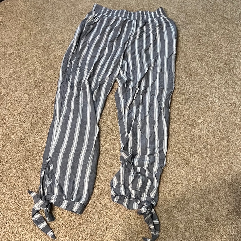 American Eagle 100% viscose pants